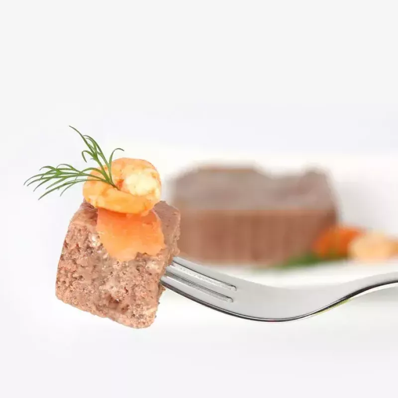 Šlapias kačių maistas animonda Vom Feinsten Mature Salmon 100 g — suaugusios katės, padėklas, be glitimo ir sojos