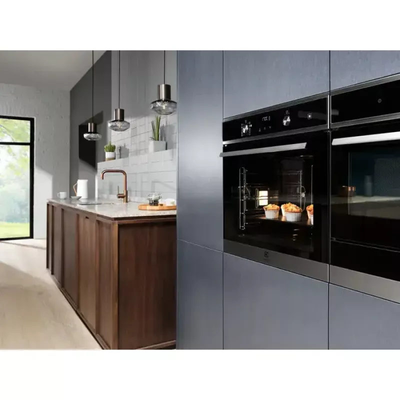 Įmontuojama orkaitė Electrolux EOD6F77WV, 72 l, elektrinė, balta, A+ energijos klasė, katalizinė savivala, teleskopinės kreipiančiosios, Wi‑Fi