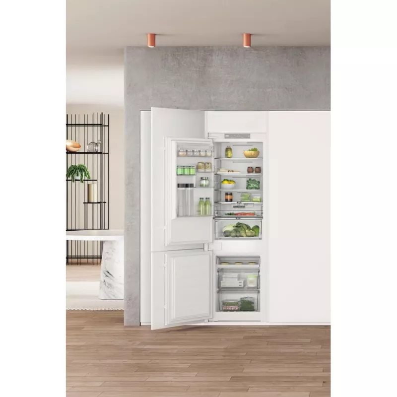 Whirlpool WHC18 T322 Įmontuojamas 250 L