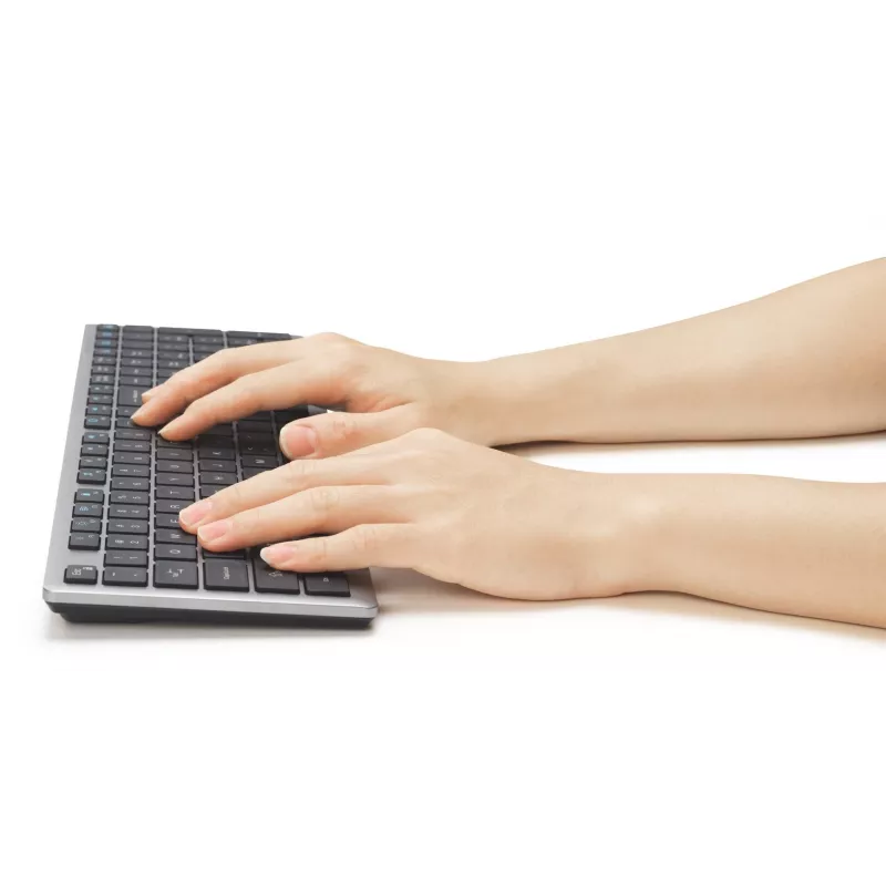 Kensington KB535 EQ įkraunama kelių įrenginių klaviatūra, Int ENG