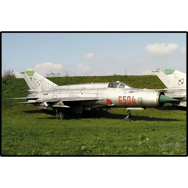 Konstrukciniai blokeliai Cobi Mig-21 MF, 381 blokelių rinkinys — statomas žaislo modelis