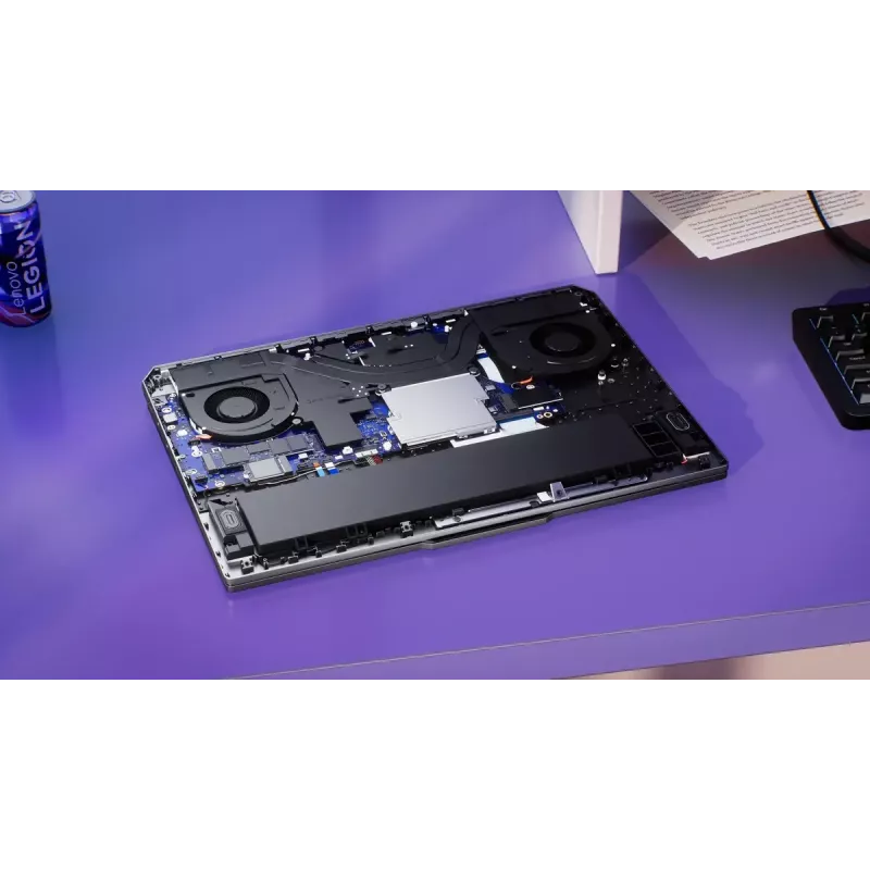 Nešiojamasis kompiuteris Lenovo LOQ 17IRX10 17,3 col. FHD IPS i7-13650HX 16GB DDR5 1TB SSD NVIDIA GeForce RTX 5060 8GB Windows 11 Home Luna Grey