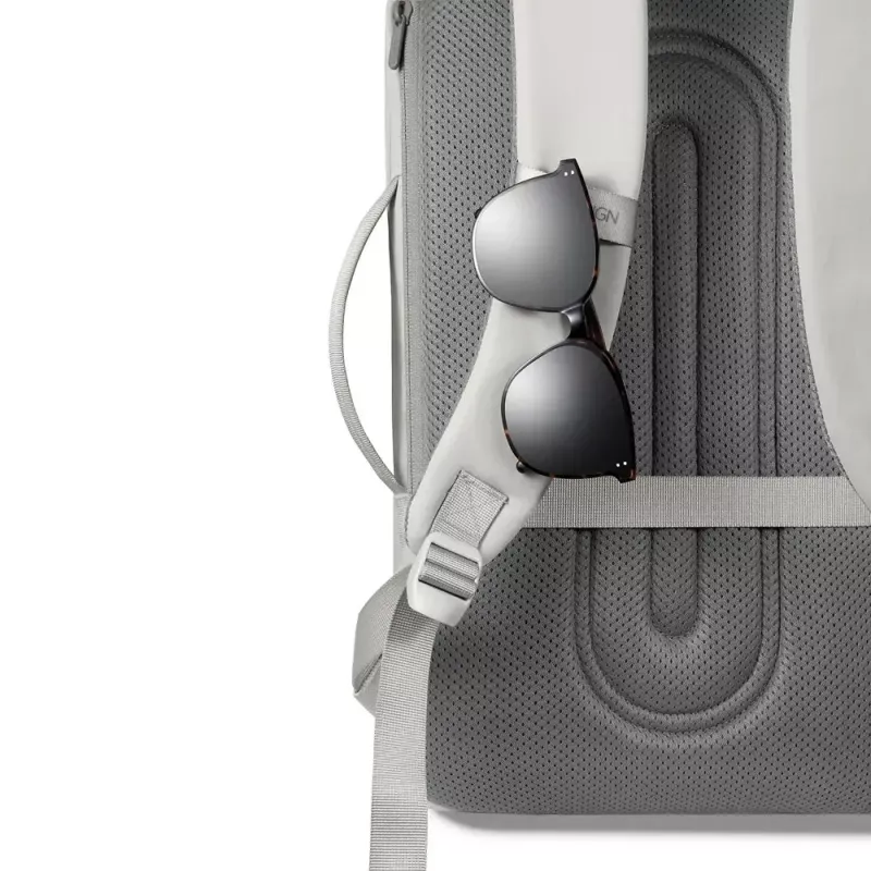 Kuprinė XDDESIGN Air P706.3219 — Pilka, 15 L, nešiojamojo kompiuterio skyrius iki 15,6 col., užrakinamas pagrindinis slankiklis
