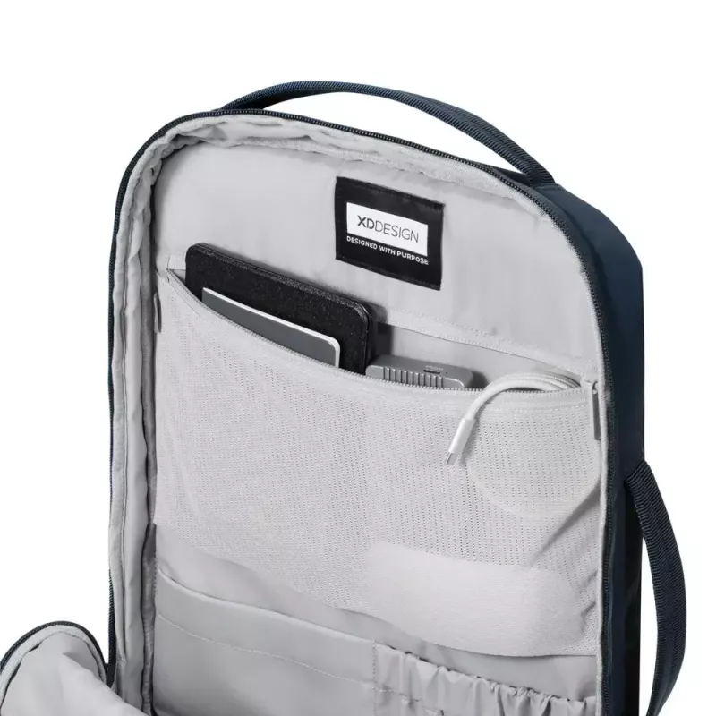 Kuprinė XDDESIGN Air Backpack NAVY P706.3225 — 15 l, tinka iki 15,6 colio (39,6 cm), užrakinamas pagrindinis slankiklis