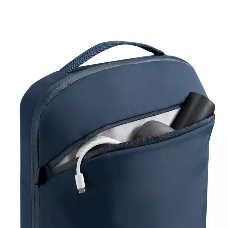 Kuprinė XDDESIGN Air Backpack NAVY P706.3225 — 15 l, tinka iki 15,6 colio (39,6 cm), užrakinamas pagrindinis slankiklis