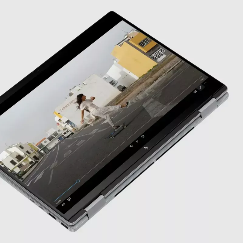 Nešiojamasis kompiuteris HP ENVY x360 14 colių Ryzen 7 8840HS 16GB 512GB Win11Home