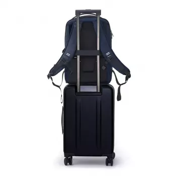 Nešiojamojo kompiuterio kuprinė XDDESIGN Bizz Navy — atspari vandeniui, lengva, modelis P705.935
