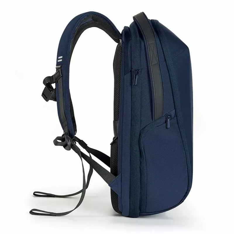 Nešiojamojo kompiuterio kuprinė XDDESIGN Bizz Navy — atspari vandeniui, lengva, modelis P705.935