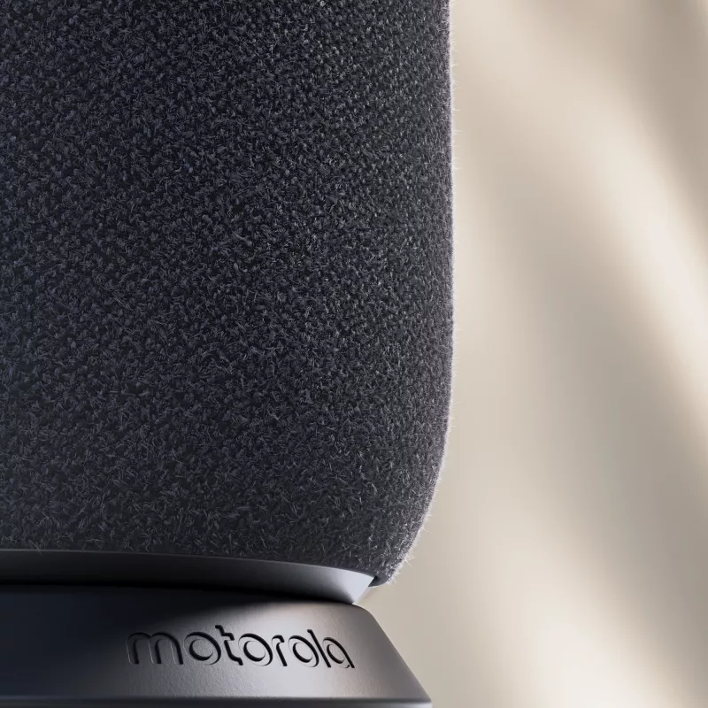 Vieno kanalo nešiojama kolonėlė Motorola moto sound flow Carbon — 30 W RMS, USB-C, belaidė, medžiaginis korpusas