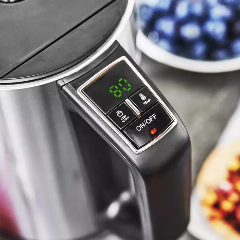 Elektrinis virdulys GASTROBACK Design Cool Touch 1,5 L 2200 W, nerūdijantis plienas / juoda