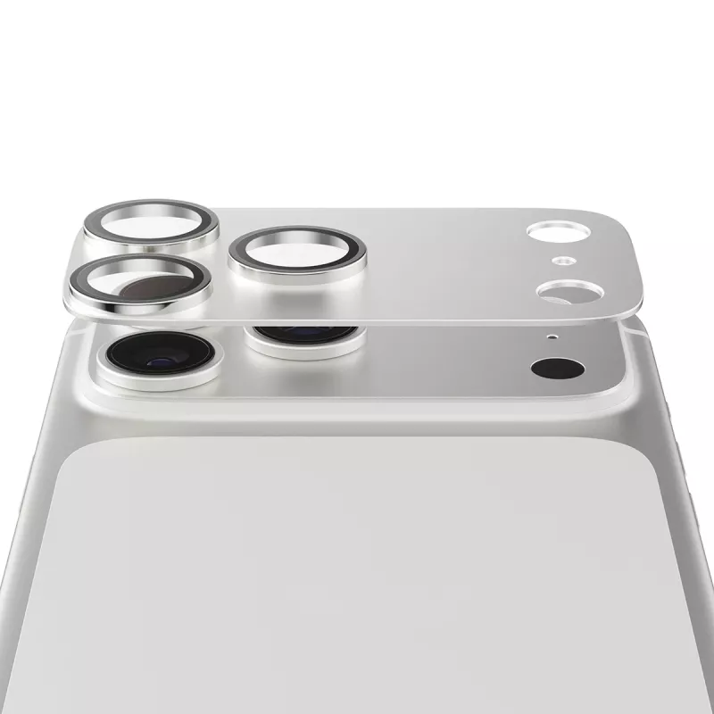Kameros apsauga PanzerGlass Fender, skirta iPhone 17 Pro — sidabrinė, silikoninė, atspari įbrėžimams ir smūgiams