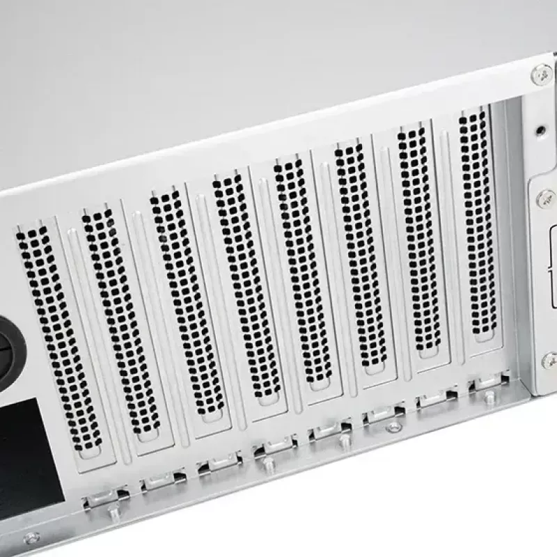SILVERSTONE SST-RM31 stelažinis serverio korpusas — stelažinis formos faktorius, palaikymas SFX/SFX-L maitinimo šaltiniams, 2×3,5 colio + 2×2,5 colio nišos, USB 3.2 Gen1