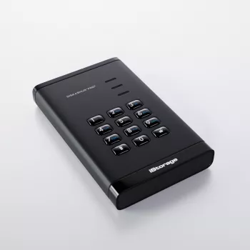 iStorage diskAshur PRO³ HDD 2TB | Saugus nešiojamasis standusis diskas | Atitinka FIPS 140-3 3 lygį | AES-XTS 256 bitų aparatinė įranga | Apsaugotas PIN kodu | Nepriklausomas nuo OS ir platformos | Atitinka GDPR, TAA | Apsauga nuo brutalios jėgos atakų | Atsparus dulkėms/vandeniui