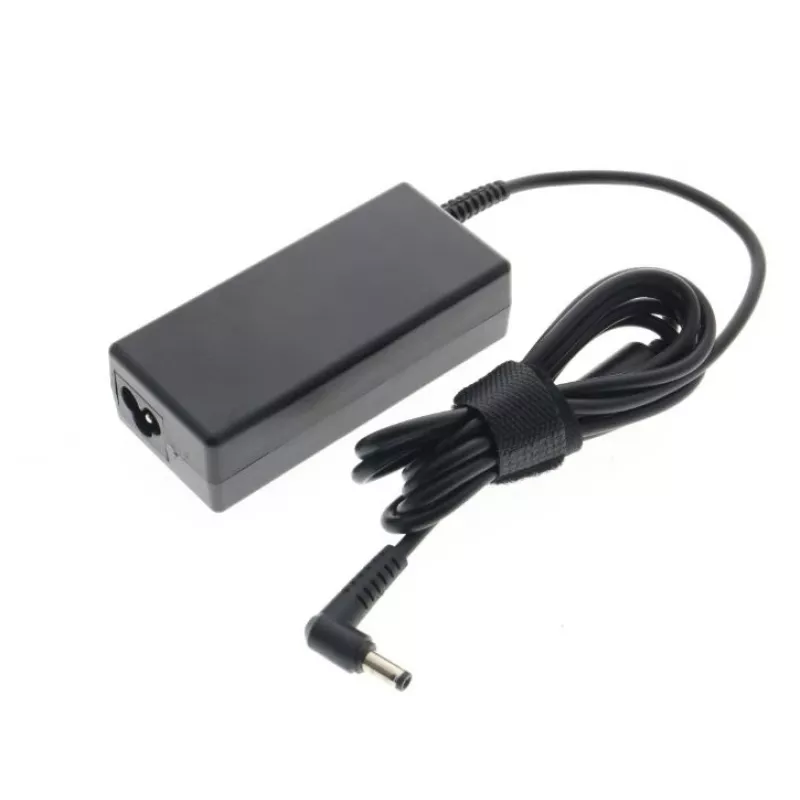 CoreParts MBA1154 maitinimo adapteris / keitiklis Vidinis 60 W Juoda