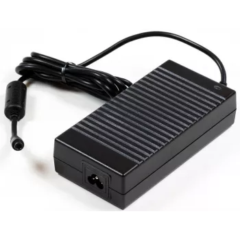 CoreParts MBA1174 maitinimo adapteris / inverteris vidinis 150 W juoda