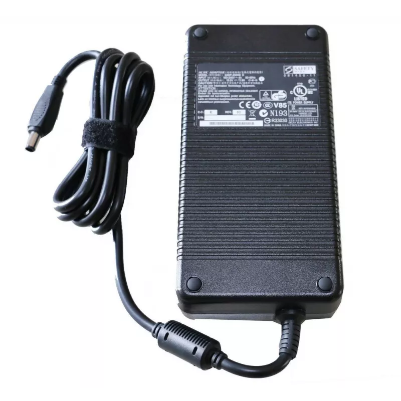 CoreParts MBA1266 maitinimo adapteris / keitiklis Vidinis 230 W Juoda