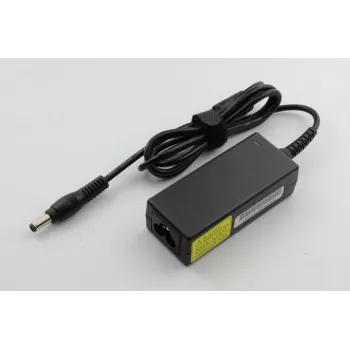CoreParts MBA1300 maitinimo adapteris / keitiklis Vidinis 40 W Juoda