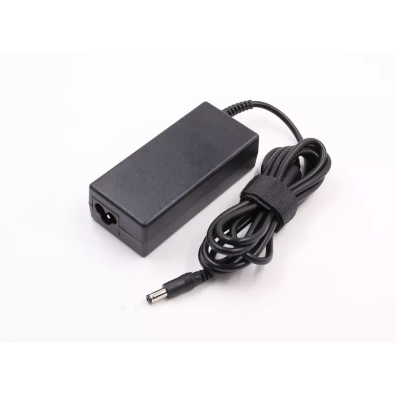 CoreParts MBA1321A maitinimo adapteris / keitiklis Vidinis 65 W Juoda