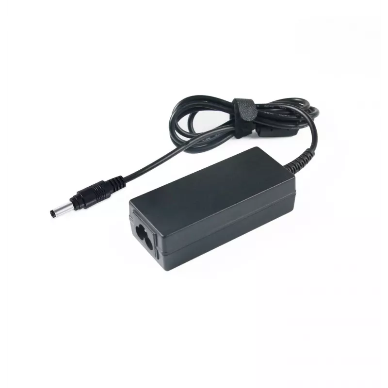 CoreParts MBXDE-AC0001 maitinimo adapteris / inverteris Vidinis 45 W Juoda