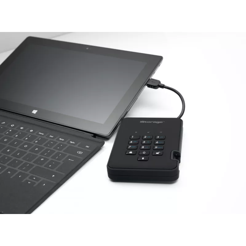 iStorage diskAshur2 256-bit 1TB USB 3.2 saugus šifruotas kietojo kūno diskas – juodas IS-DA2-256-SSD-1TB-B