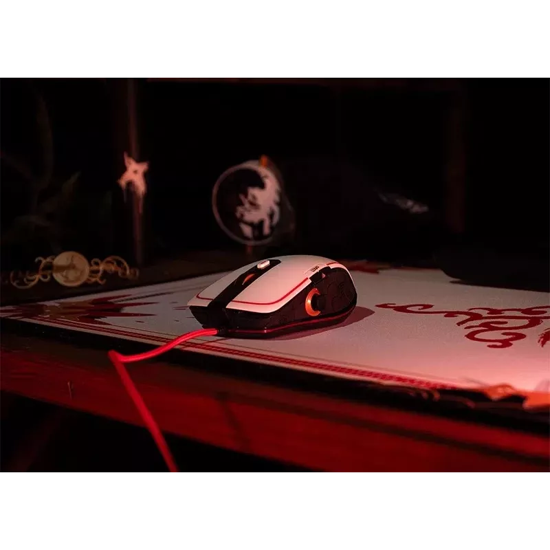Lexip X Ubisoft - Assassin's Creed - Shadows pelė, dešiniarankė, optinė, USB Type-A, 12000 DPI, juoda, auksinė, raudona, balta