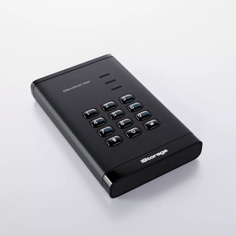 iStorage diskAshur PRO³ HDD 4TB | Saugus nešiojamasis kietasis diskas | FIPS 140-3 3 lygio atitiktis | AES-XTS 256 bitų aparatinė šifravimas | Apsaugotas PIN kodu | Nepriklausomas nuo OS ir platformos | Atitinka BDAR, TAA | Apsauga nuo brutalia jėga atakų | Atsparus dulkėms ir vandeniui