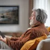 Hama ShellTV II ausinės laidinės su galvos lankeliu TV juodos, tamsiai pilkos