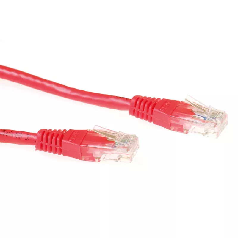 ACT raudonas 0,5 metro U/UTP CAT6 komutacinis kabelis su RJ45 jungtimis