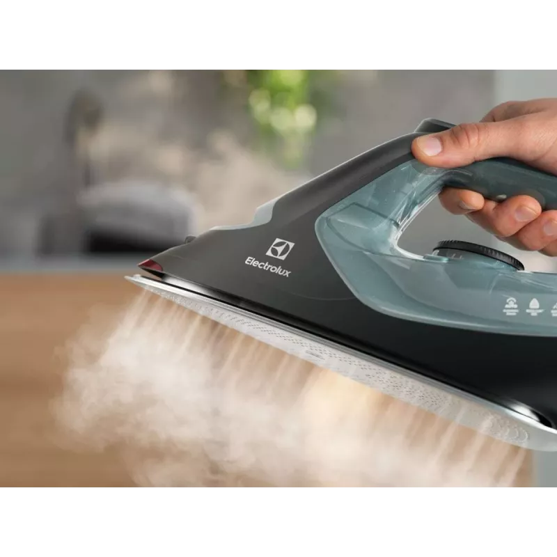 Electrolux E7SI2-6OG garinis lygintuvas RESILIUM padas 2600 W juoda, tamsiai žalia
