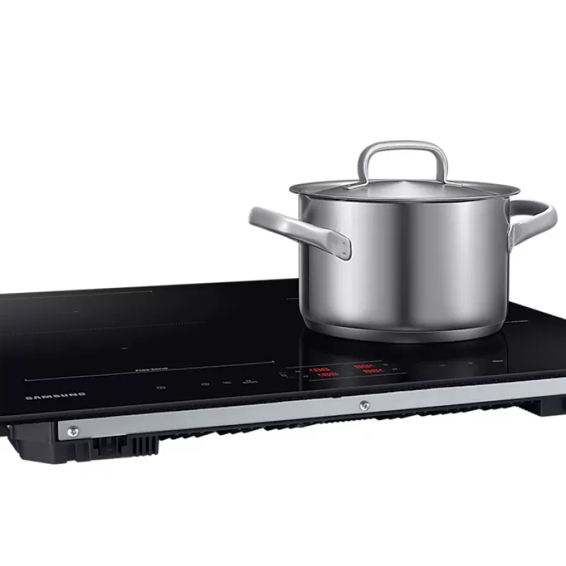 Įmontuojama Samsung NZ8500BM juoda zoninė indukcinė kaitlentė, 4 zonos, liečiamasis valdymas, priekyje esantys valdikliai, 590×520×48 mm