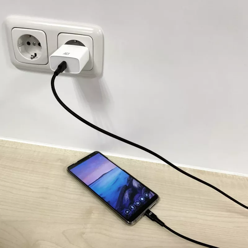 ACT USB 2.0 įkrovimo ir duomenų laidas C tipo kištukas - C tipo kištukas 1 m, nailonas