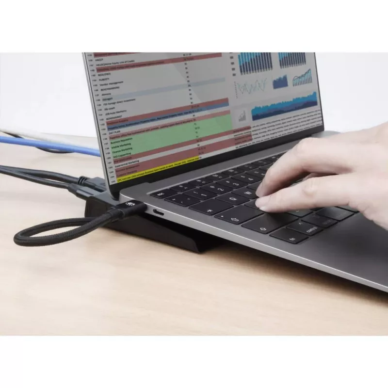 Manhattan USB-C dokas / šakotuvas su kortelių skaitytuvu ir MST, prievadai (x9): garso 3,5 mm, DisplayPort, Ethernet, HDMI, USB-A (x3), USB-C ir VGA, su maitinimo tiekimu (100 W) į USB-C prievadą (pastaba: reikalingas USB-C tinklo įkroviklis ir USB-C laidas), visi prievadai gali būti naudojami vienu metu