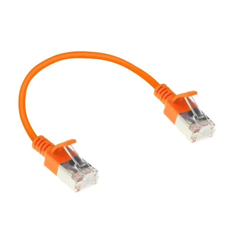 ACT oranžinis 0,5 metro LSZH U/FTP CAT6A duomenų centro plonas komutacinis kabelis be užkliūvančių RJ45 jungčių