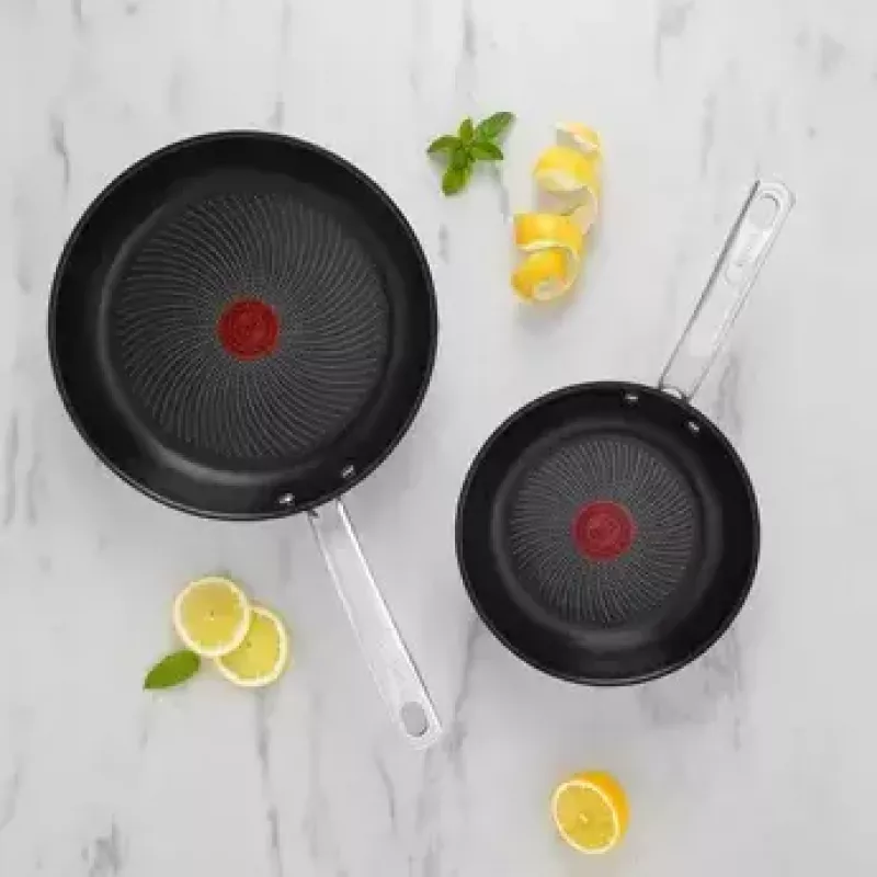 Keptuvių rinkinys Tefal Intuition B817S255 — nerūdijančio plieno keptuvės 20 cm ir 26 cm