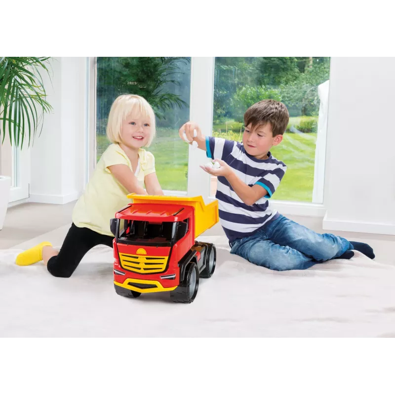 Lena GIGA TRUCKS Savivartis Titan
