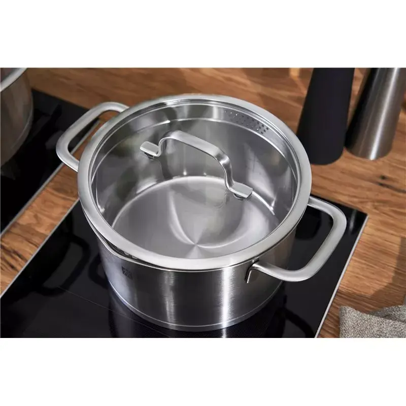 ZWILLING Multi Pot TrueFlow 66920-004-0 — nerūdijančio plieno puodas su stikliniu dangčiu, tinkamas plauti indaplovėje ir kepti orkaitėje, tinkamas halogeninėms kaitlentėms