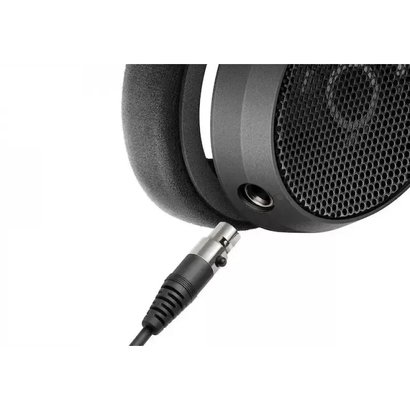 Ant ausies uždedamos laidinės studijinės ausinės „Sennheiser HD 490 PRO PLUS“ — atvira akustinė konstrukcija, 38 mm keitikliai, 130 Ω, 1,8 m kabelis, sulankstomos, juodos