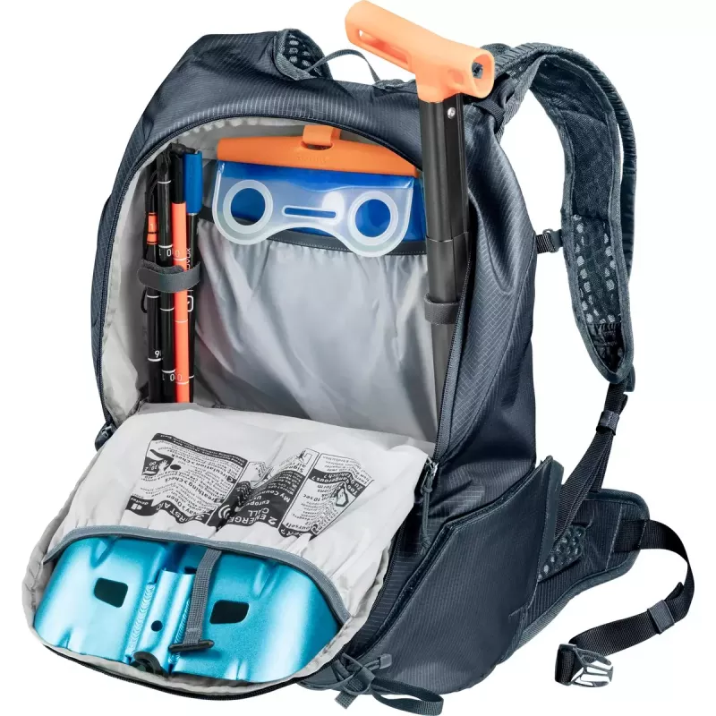 Sportinė kuprinė DEUTER Updays 26 — 26 L, juoda, poliamidas, 51×31×23 cm, be PFAS