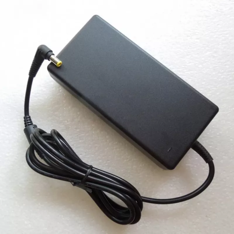 Lenovo 54Y8838 maitinimo adapteris / keitiklis Vidinis 150 W Juoda