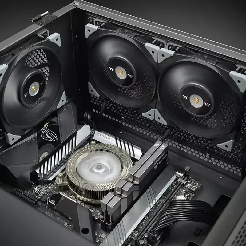 Ventiliatorius Thermaltake TOUGHFAN 12