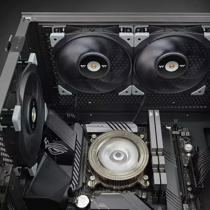 Ventiliatorius Thermaltake TOUGHFAN 12