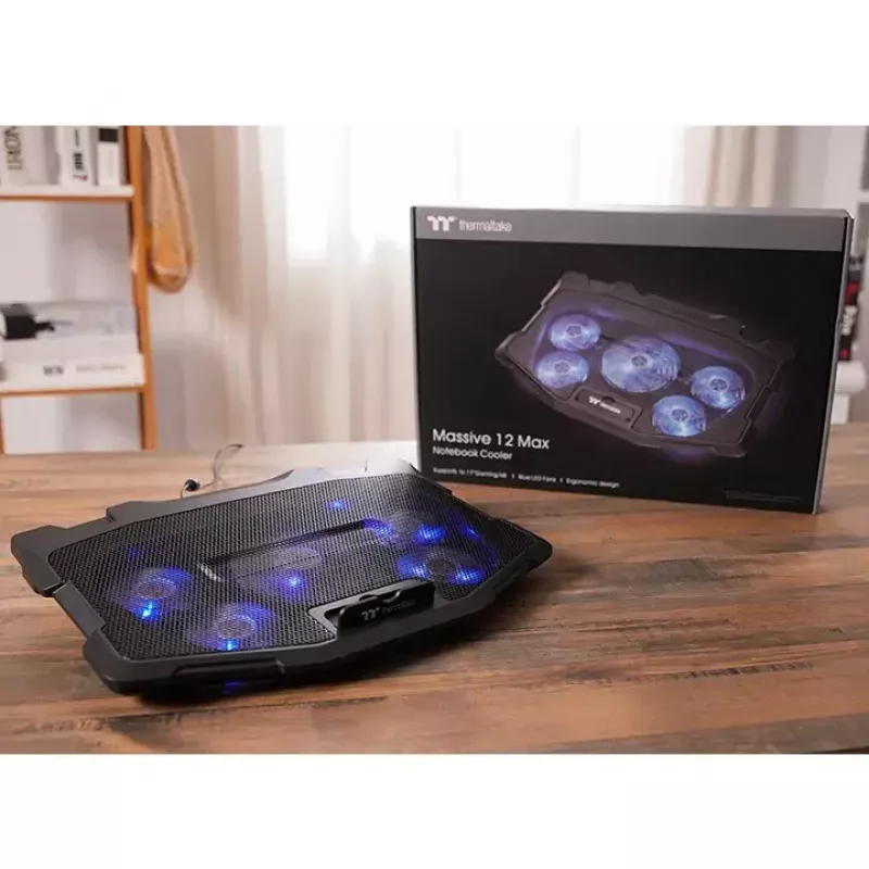 Nešiojamojo kompiuterio aušinimo pagalvėlė Thermaltake Massive 12 Max 43,2 cm 5 ventiliatoriai juoda
