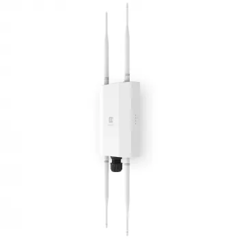 Belaidis prieigos taškas EnGenius Fit6 2×2 Outdoor — dviejų juostų 2,4 / 5 GHz, 1774 Mbps, PoE, 2,5GbE LAN, 4 antenos, baltas