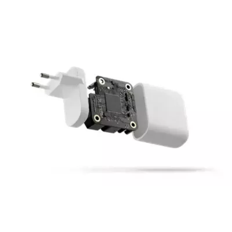Sieninis įkroviklis d bramante re-charge Pro — 2× USB-C 25 W, 110–240 V, baltas