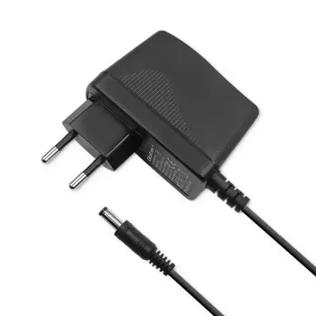 Mobiliojo įrenginio įkroviklis Qoltec 52397 Universalus Juodas AC Vidinis 2A 220-240V