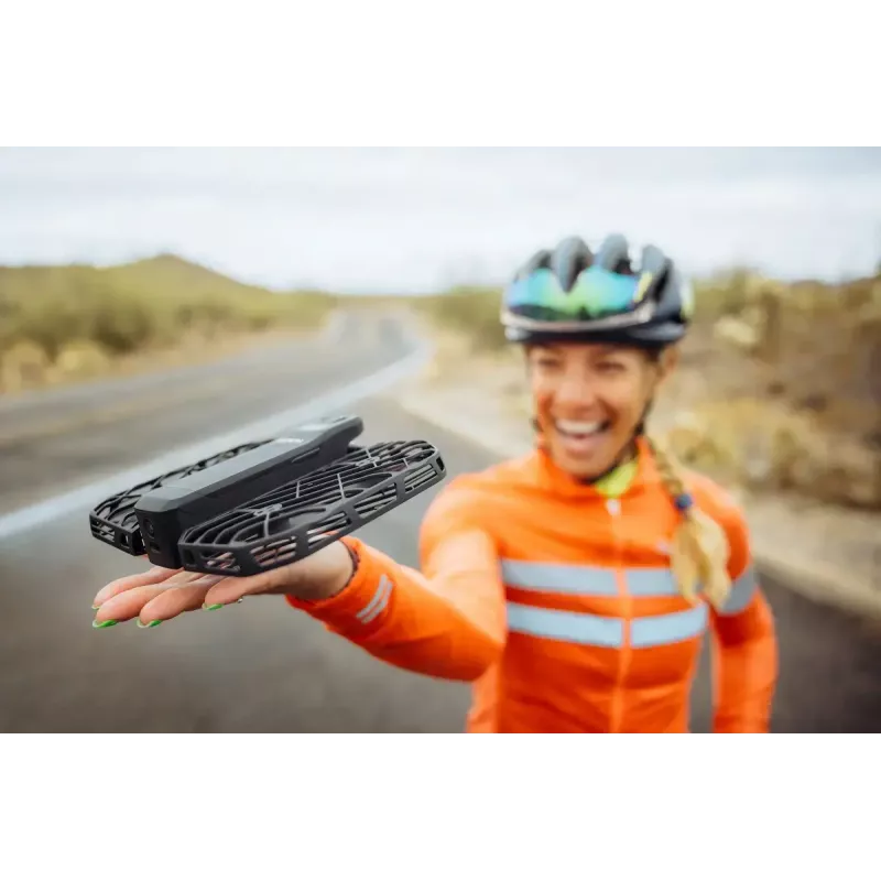 Mini dronas HOVERAir X1 Pro — 4 rotoriai, 12 MP kamera, 4K vaizdo įrašas, 1000 m veikimo nuotolis, 1920 mAh baterija, 32 GB vidinė atmintis, juodas