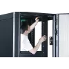 APC Easy Rack, 42U, juoda, su stogu, ratukais, kojelėmis, 4 laikikliais ir šoninėmis plokštėmis, be dugno, 1991A x 600P x 800G mm