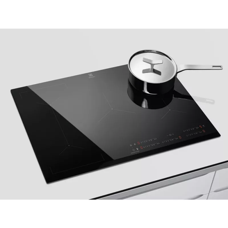 Electrolux EIV835 juoda įmontuojama 80 cm zoninė indukcinė kaitlentė, 5 zonos
