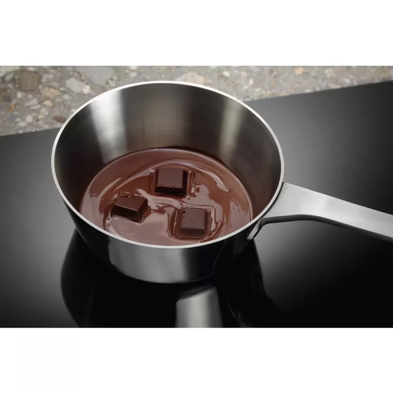 Electrolux EIV835 juoda įmontuojama 80 cm zoninė indukcinė kaitlentė, 5 zonos