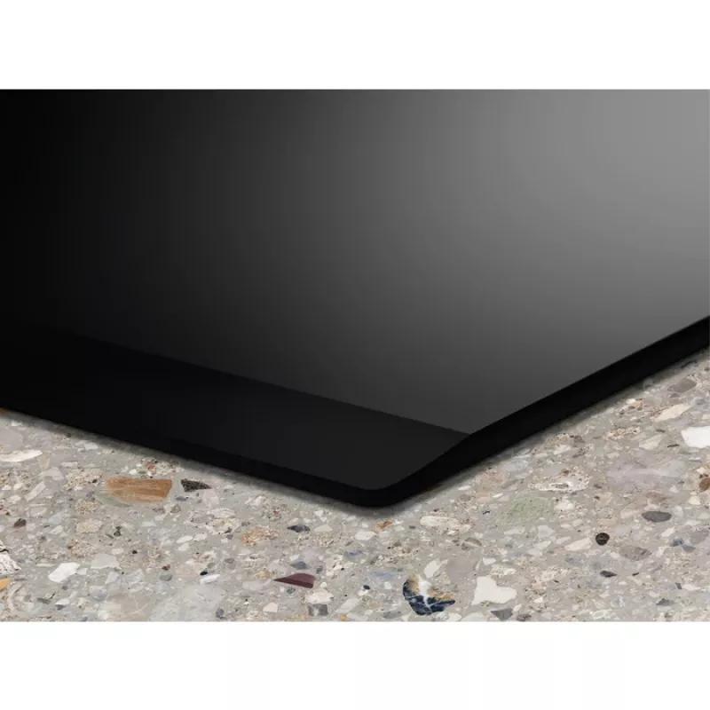 Electrolux EIV835 juoda įmontuojama 80 cm zoninė indukcinė kaitlentė, 5 zonos